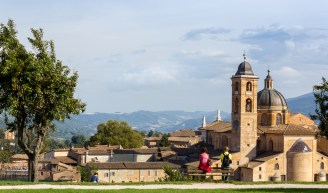 urbino-shutterstock_269993240
